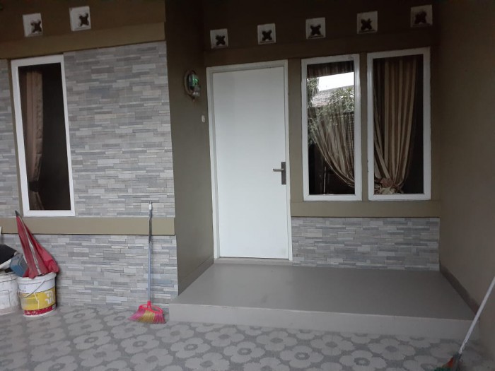 Rumah dijual di Graha Asri Jababeka
